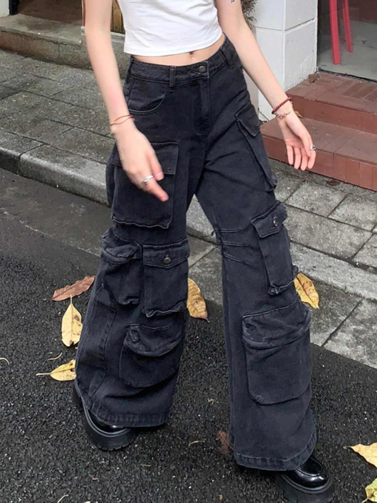 Retro Black Multi-pocket Cargo Pants Women's Loose Jeans